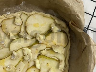 Kriaušių pyragas su mėlynuoju sūriu Žingsnis 1