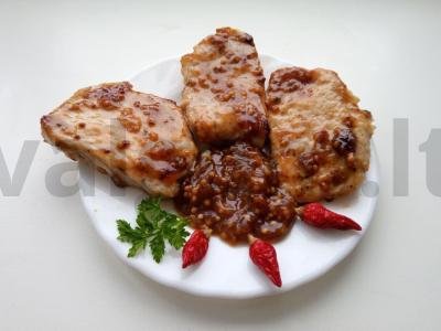 Švelni kiauliena su obuolių padažu pagrindine nuotrauka