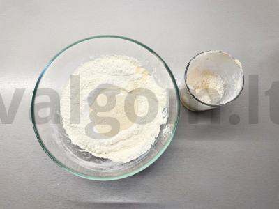 Pica su juodaisiais alyvuogėmis Žingsnis 2