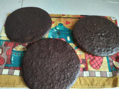 Šokoladinis tortas su vyšniomis ant keptuvės Žingsnis 6