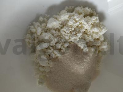 Šokoladinis tortas su vyšniomis ant keptuvės Žingsnis 7