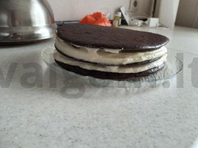 Šokoladinis tortas su vyšniomis ant keptuvės Žingsnis 9