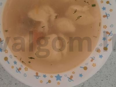 Lengvas sriuba su kukuliais vištienos sultinyje pagrindine nuotrauka