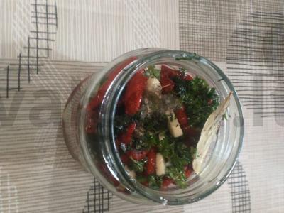 Skaniausi džiovinti pomidorai su prieskoniais Žingsnis 4