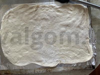 Neįtikėtinai skani pica su kepta sūrio suluguni plutele Žingsnis 3