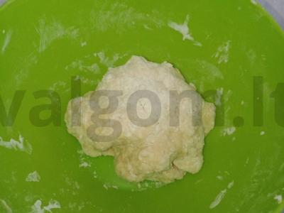 Greita pica ant plono tešlos Žingsnis 3