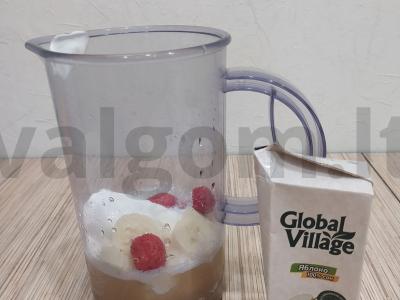 Braškių-bananų kokteilis Žingsnis 3