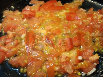 Raudona pupelė su pomidorais ir špinatais Žingsnis 2