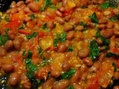 Raudona pupelė su pomidorais ir špinatais Žingsnis 4