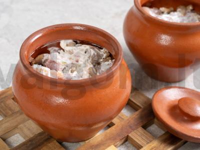 Kepta kiauliena su grybais ir sūriu puoduose Žingsnis 3