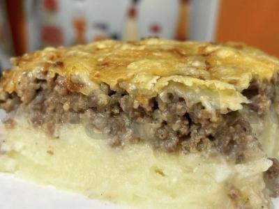 Kepsnys su faršu ir prieskoniais pagrindine nuotrauka