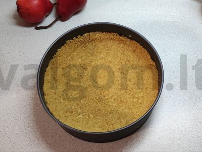 Banano sūrio pyragas su braškėmis be kepimo Žingsnis 1