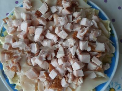 Salotas „Plaukuotas“ su vištienos krūtinėle ir grybais Žingsnis 3