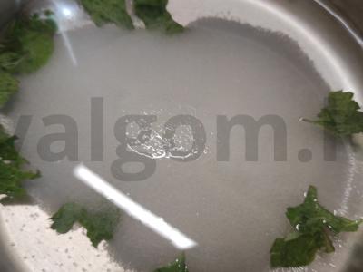 Vyšnių limonadas Žingsnis 1