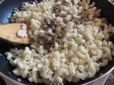 Makaronai su prieskoniais ir svogūnais Žingsnis 8