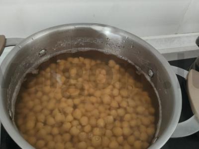 Avinžirniai su grybais, daržovėmis ir žolelėmis Žingsnis 2