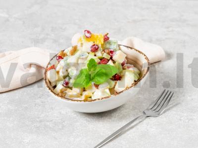 Vaisių salotos su jogurtu ir obuolių sirupu pagrindine nuotrauka