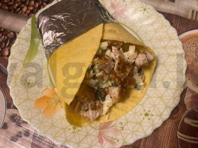 Vištienos šašlykas sūrio lavaše pagrindine nuotrauka