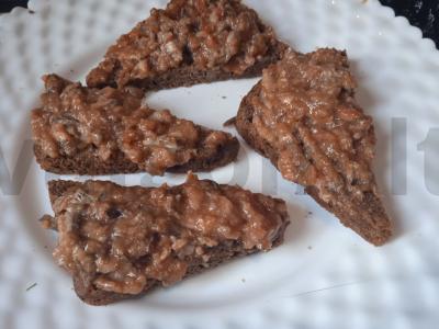 Kepti sumuštiniai su silkėmis pomidoruose ir mocarela Žingsnis 2