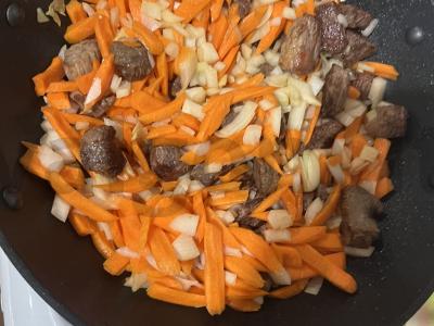 Plovas su jautiena „Vienas kilogramas“ Žingsnis 8