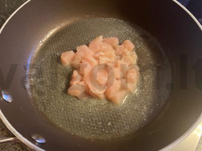 Troškintas bulvės su vištiena ir grietine Žingsnis 3