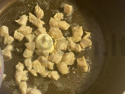 Troškintas bulvės su vištiena ir grietine Žingsnis 4