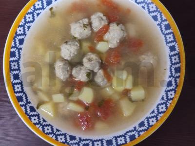 Vištienos kukulių sriuba „Vaikų stovyklos“ pagrindine nuotrauka