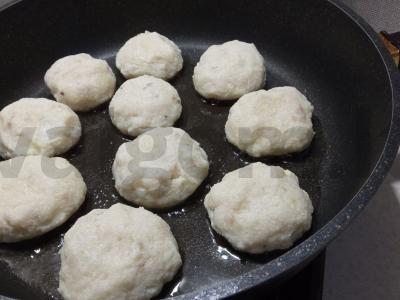 Žuvies kotletai su manų kruopomis Žingsnis 3