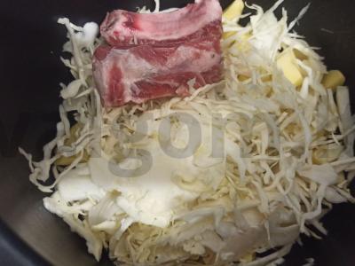 Daržovių mišinio barščiai lėtoje viryklėje Žingsnis 1