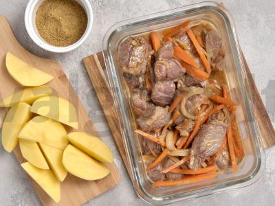 Daržovių troškinys su svogūnų lukštais Žingsnis 3