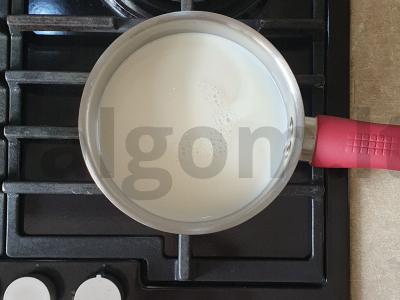 Ryžių košė su braškių piurė ir migdolų dribsniais Žingsnis 1