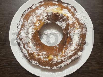 Keksas su cukatais ir apelsinų žievele pagrindine nuotrauka