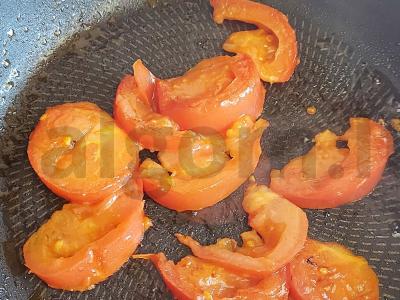 Kiaušinienė su pomidorais kinų stiliumi Žingsnis 2