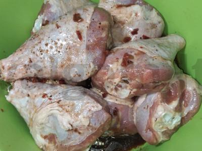 Keptos kalakutų blauzdelės su grietinėlės padažu Žingsnis 1