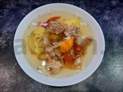 Marinuotų pomidorų sriuba pagrindine nuotrauka