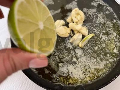 Klasikiniai makaronai su krevetėmis Žingsnis 1