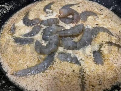 Klasikiniai makaronai su krevetėmis Žingsnis 2