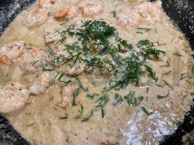 Klasikiniai makaronai su krevetėmis pagrindine nuotrauka