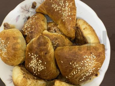 Sūris su kiauliena ir bulvėmis pagrindine nuotrauka