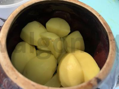 Šonkauliai su bulvėmis migdolų padaže puode Žingsnis 2