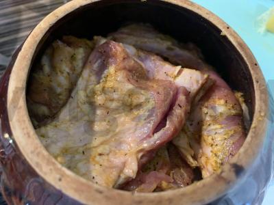 Šonkauliai su bulvėmis migdolų padaže puode Žingsnis 4