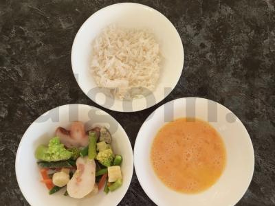 Ryžiai su daržovėmis ir kiaušiniu Žingsnis 1