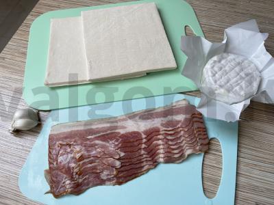 Pyragas „Ramunėlė“ su bekonu ir kamambero sūriu Žingsnis 1