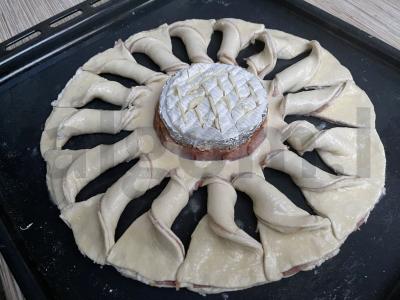 Pyragas „Ramunėlė“ su bekonu ir kamambero sūriu Žingsnis 7