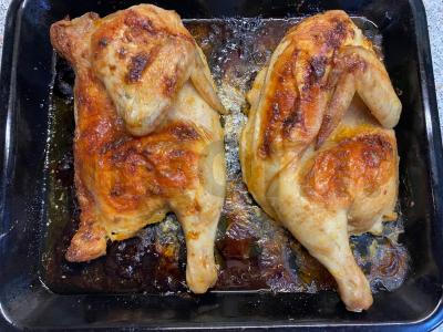 Vištiena, kepta majoneze su česnaku pagrindine nuotrauka