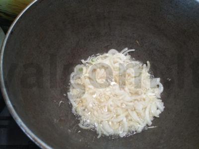 Švelnus kiaulienos plovas su česnaku Žingsnis 1