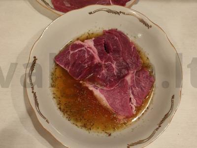 Keptas steikas su laimų marinatų Žingsnis 1