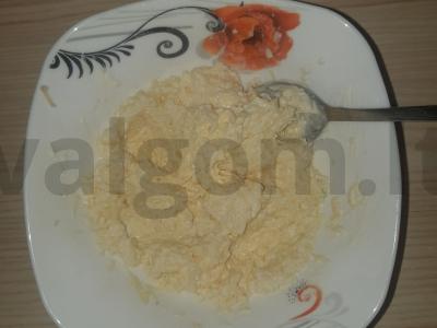 Kiauliena sūrio ir česnako padaže Žingsnis 2