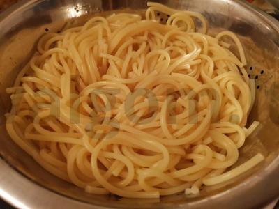 Spagečiai su troškiniu ir parmezanu Žingsnis 3