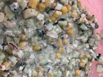 Salotos su tunu ir kukurūzais „Dietiniai“ Žingsnis 7